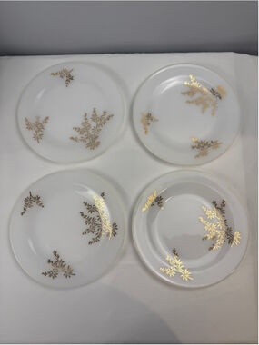Vtg 60s Federal Glass Company Golden Glory Milk Glass Dinnerware Plates Set of 4